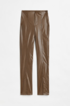 Slit-hem trousers