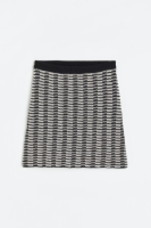 Textured-knit skirt