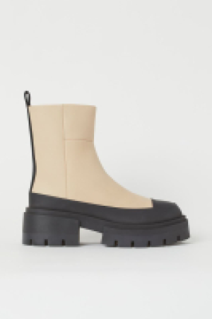 HM  Chunky leather boots