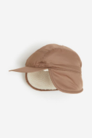 Cap with earflaps