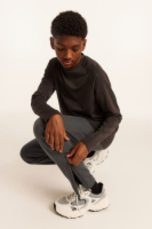 Warm zip-hem sports joggers