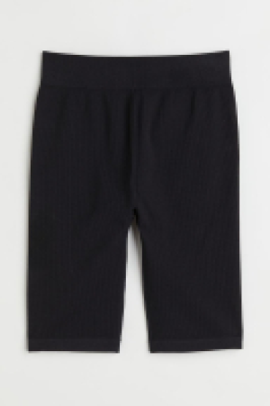 Seamless sports cycling shorts