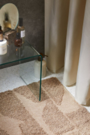Tufted bath mat
