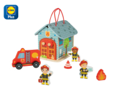 Playtive Portable Dolls House - 7 piece set