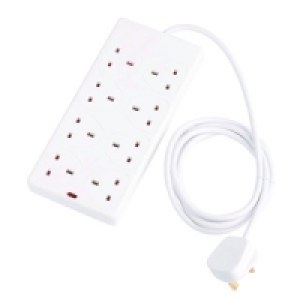 Wickes Surge Protected Extension Lead 8 Sockets 2m £17.75