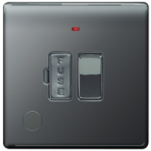 Wickes 13A Switched Fused Socket + LED Screwless Flate Plate £12.99