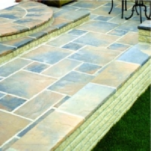 Wickes Wentworth Paving 300x300mm Calder Brown 44 Pack £190.74