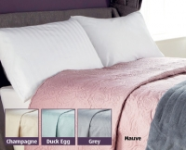 Double Quilted Bedspread £14.99