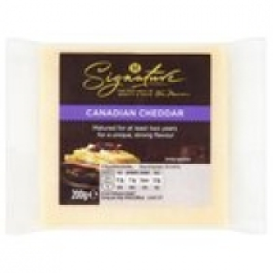 M Signature Canadian Cheddar