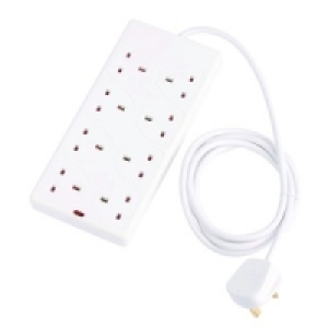 Wickes Surge Protected Extension Lead 8 Sockets 2m £17.75