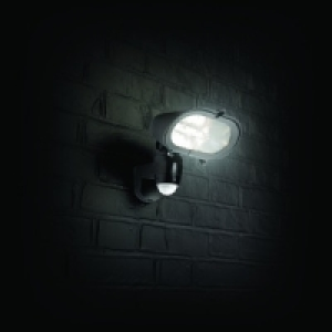Wickes 200W Dark Skies PIR Floodlight £29.99