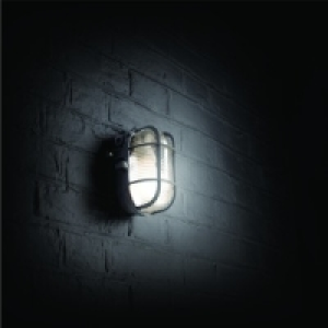 Wickes 60W Caged Oval Bulkhead Black £4.99