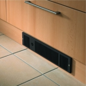 Wickes Electric Plinth Heater Black