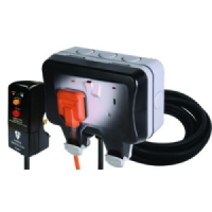 Masterplug 13A Switched Socket 2 Gang & Plug Kit WP22KIT/3 £29.99