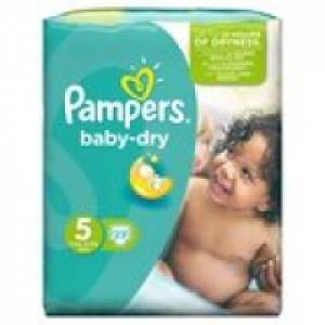 Pampers Baby Dry Size 5 (Junior) Nappi £4.49