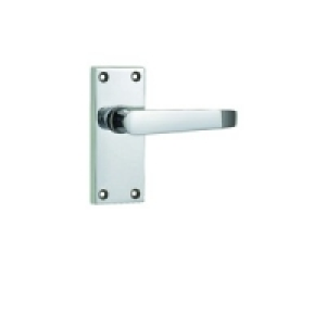 Wickes New York Latch Handle Chrome