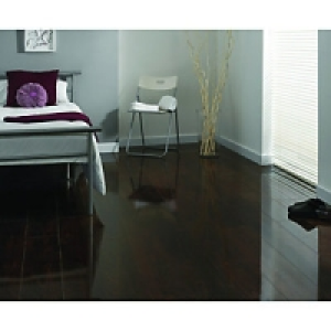 Wickes High Gloss Plateau Maple Laminate Flooring
