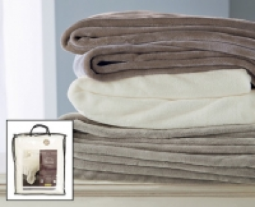 Luxury Cashmere Feel Throw £17.99