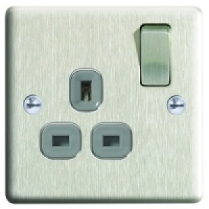 Wickes 13A Switched Socket 1 Gang Brushed Steel Raised Plate