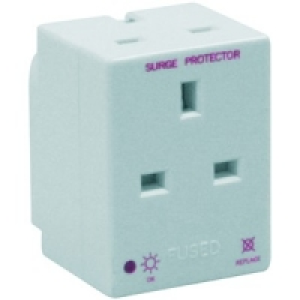 3 Way Switched Surge Protected Adaptor