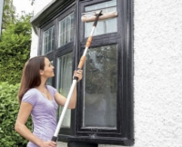 Water-Fed Window Cleaner £9.99