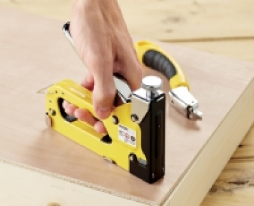 Staple Gun and Remover Kit