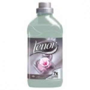 Lenor Pearl & Moonflower Fabric Conditioner