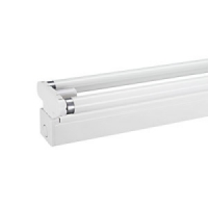 Wickes 5ft 58W Switch Start Twin Fluorescent Fitting & Tube £24.99