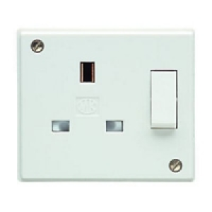 MK 13A S/Mount Switched Skt 2959RPWHI £6.89