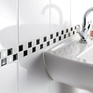 Wickes White Gloss Ceramic Wall Tile 150x150mm