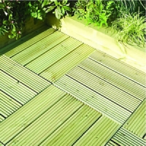 Wickes Deck Tile 600x600mm Light Green £10.99
