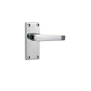 Wickes New York Victorian Straight Latch Handle Set Chrome F