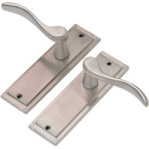 Wickes Bravo Latch Handle Satin Nickel Finish