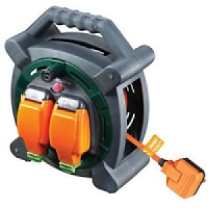 Masterplug Weatherproof Garden Extension Lead Reel 20m 10A I