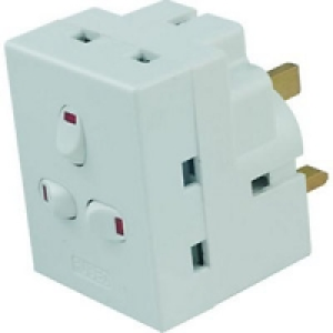 Wickes 13Amp 250V 3 Way Switched Adaptor £12.99