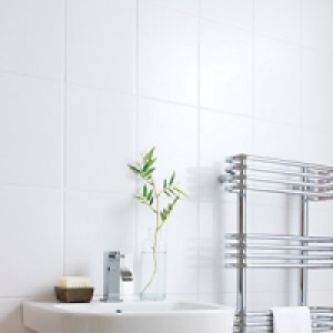 Wickes White Satin Ceramic Wall Tile 250x400mm £13.99