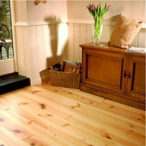 Wickes Bordeaux Pine Wood LacqueredFlooring 21x20x2000mm