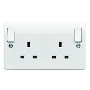MK 13A Switch Double Skt O/board K2746RPWHI £7.85