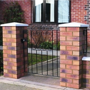 Wickes Chelsea Bow Top Black Metal Gate 900 x 914mm