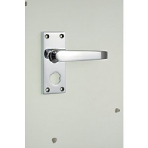 Wickes New York Victorian Straight Privacy Handle Chrome Fin £14.97