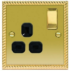 Wickes 13A Switched Socket 1 Gang Georgian Brass Raised Plat £7.49