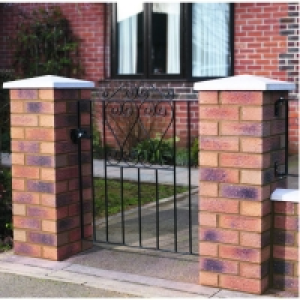 Wickes Chelsea Bow Top Black Metal Gate 900mm High- Hits Ope
