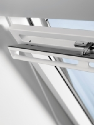 VELUX GGU MK04 0050 Roof Window White Centre Pivot Clear Gla £334.99