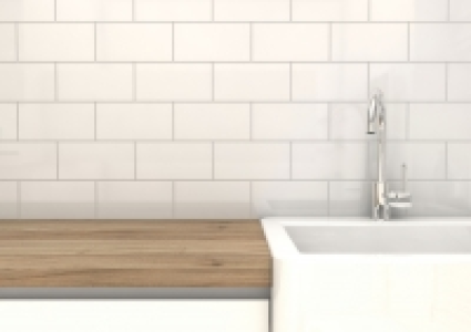 Wickes Cosmopolitan Gloss White Ceramic Wall Tile 100 x 200m