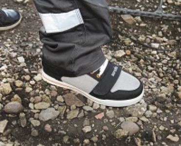 Scruffs Mist Safety Trainer Black and Grey Size 8 &pound;19.99