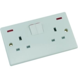 Wickes 13A Switched Neon Socket 2 Gang White Slimline £6.34