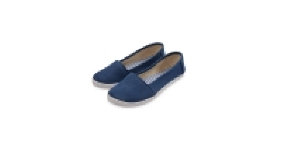 Ladies Canvas Pumps £4.99