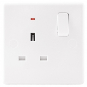 Wickes 13A Switched Neon Socket 1 Gang White Slimline £3.99
