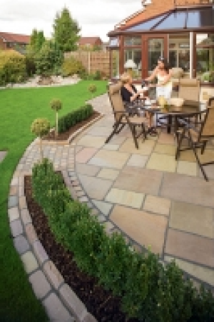 Marshalls Antique Alverno 15.5m2 Patio Pack - Golden Sand Mu