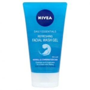 Daily Essentials Refreshing Facial Wash Gel £3.00